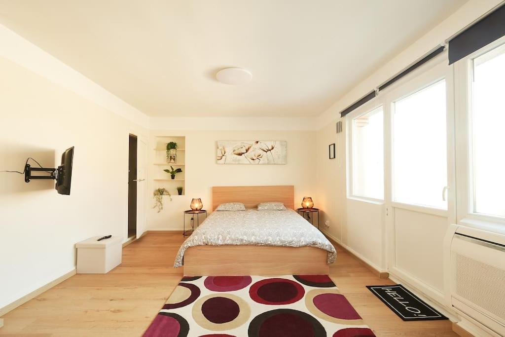 Studio-Balcon Center Of Mons Bagian luar foto